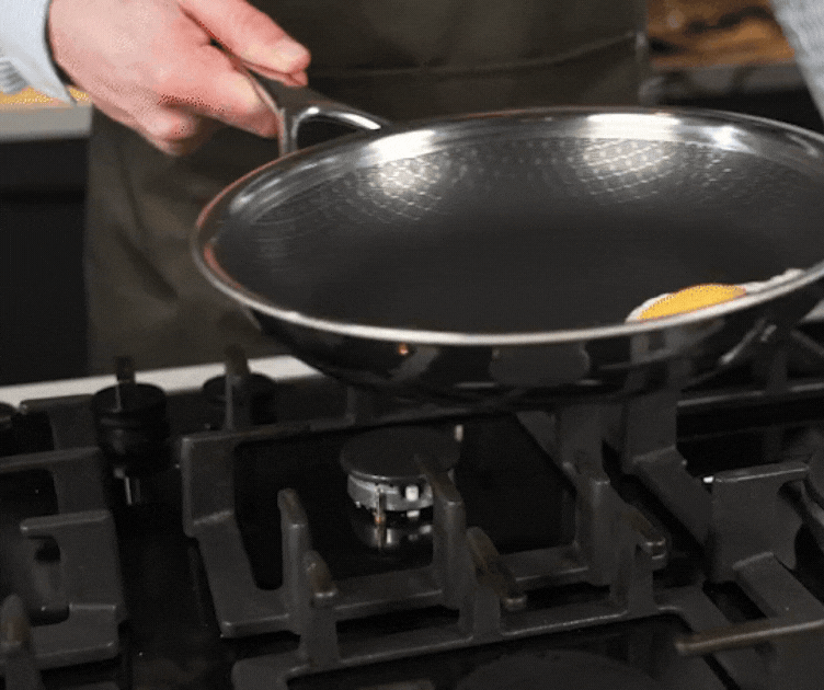 2-Piece Hybrid Fry Pan Set with lids